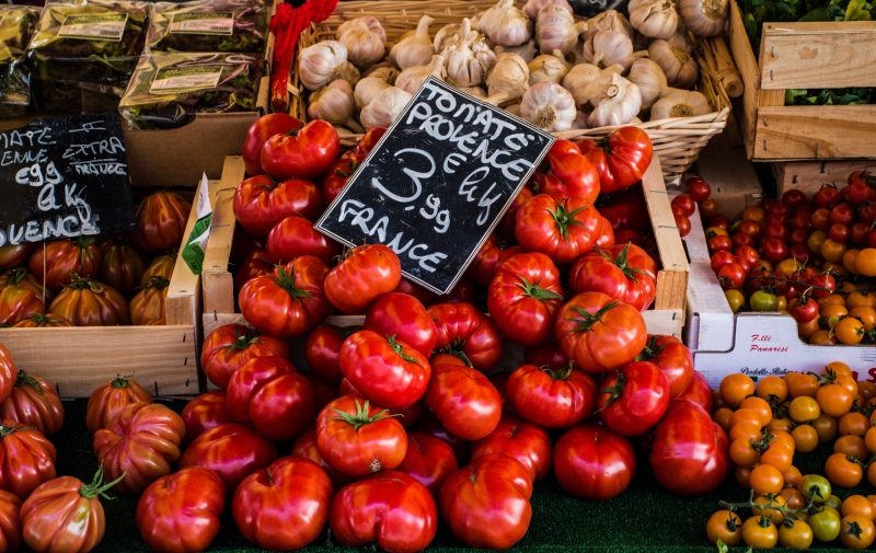 magasin-SIX FOURS LES PLAGES-min_tomatoes-4050245